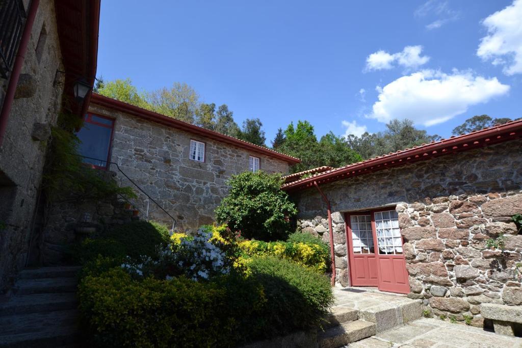 Гостьовий будинок Quinta De Cima De Eiriz Гімарайнш Екстер'єр фото